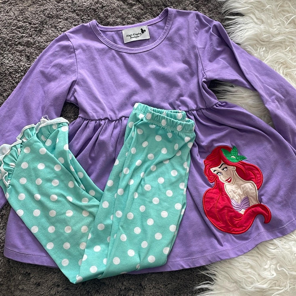 Disney Magic Kingdom 5-6T Ariel Top and Bottoms
